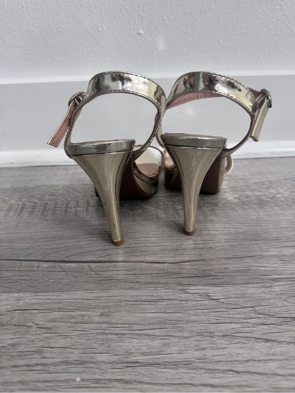 Via Pinky Metallic Gold Ankle Strap Platform Heels Size 6⁠